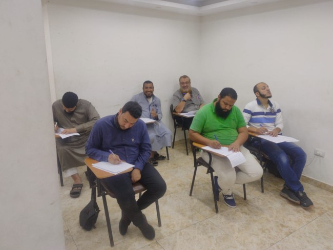 جانب من متابعة أمين الحزب