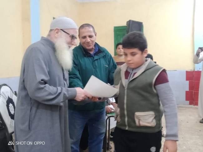 جانب من لقاء النائب أحمد العرجاوي بالأهالي