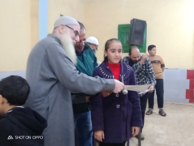 جانب من لقاء النائب أحمد العرجاوي بالأهالي