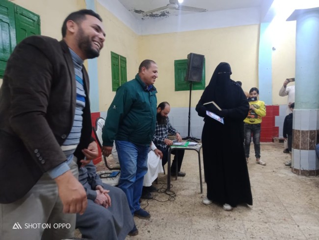 جانب من لقاء النائب أحمد العرجاوي بالأهالي