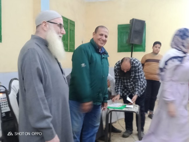 جانب من لقاء النائب أحمد العرجاوي بالأهالي