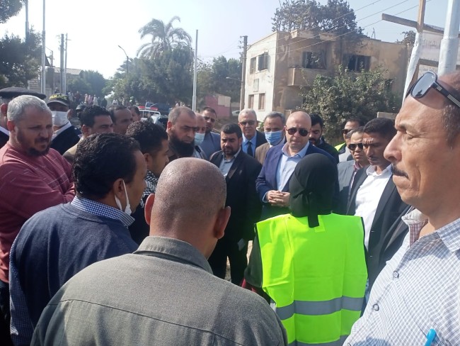 جانب من مرافقة النائب عبدالحكيم مسعود لمحافظ بني سويف