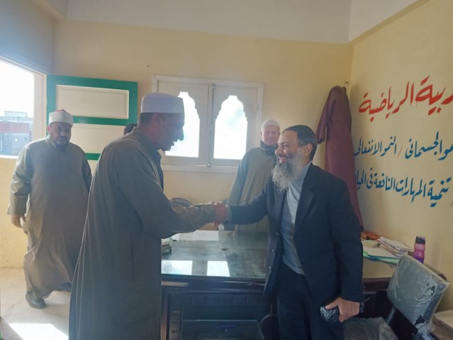 جانب من زيارة النائب أحمد حمدي للمعهد