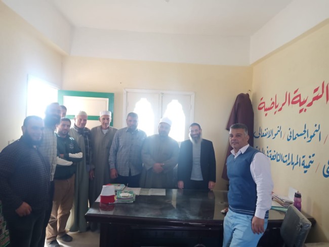 جانب من زيارة النائب أحمد حمدي للمعهد