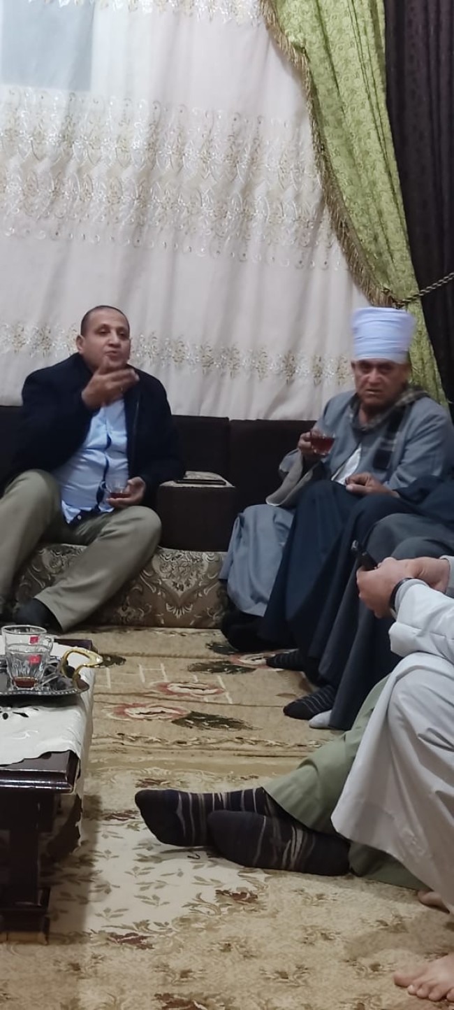 جانب من لقاء النائب أحمد العرجاوي بالأهالي