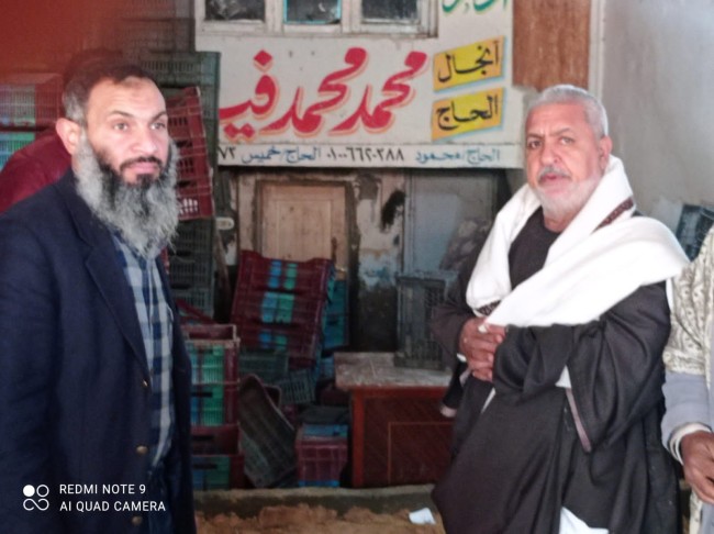 النائب أحمد حمدي يلتقي بتجار الوكالة