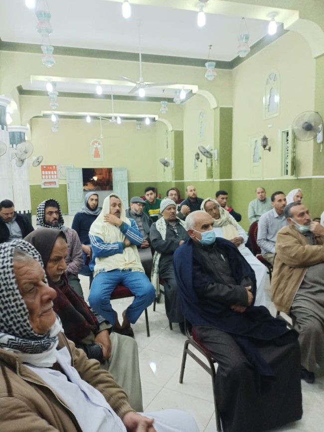 جانب من لقاء النائب أحمد العرجاوي بالأهالي