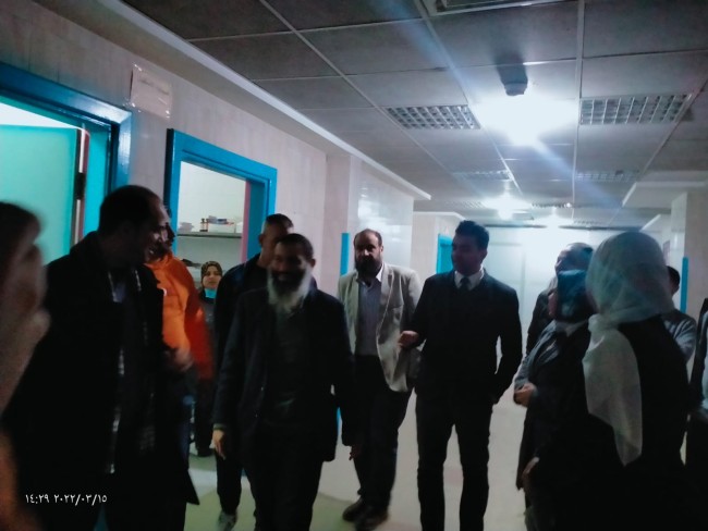 جانب من زيارة النائب أحمد حمدي خطاب للمستشفى