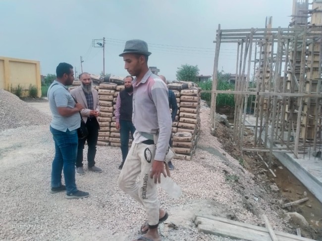جانب من جولة النائب بمعمل القزاز