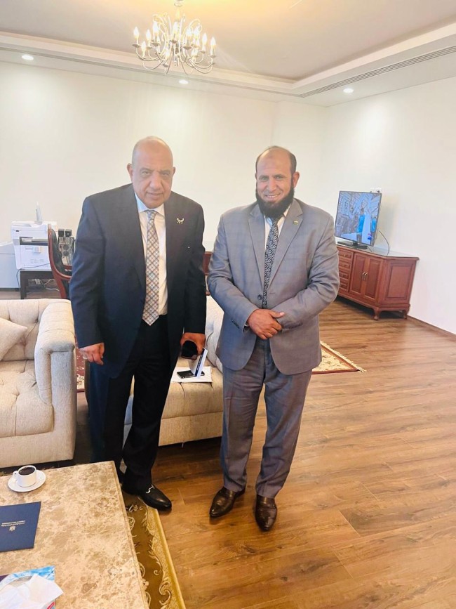 لقاء النائب خالد أبو خطيب مع وزير الصحة والسكان