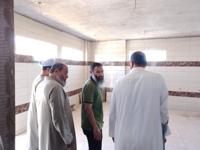 جانب من متابعة أعمال إحلال وتجديد المسجد