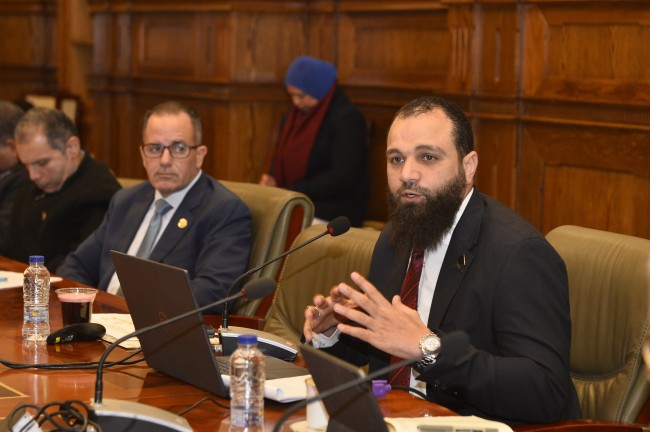 النائب محمود تركي أثناء مناقشة الدراسة