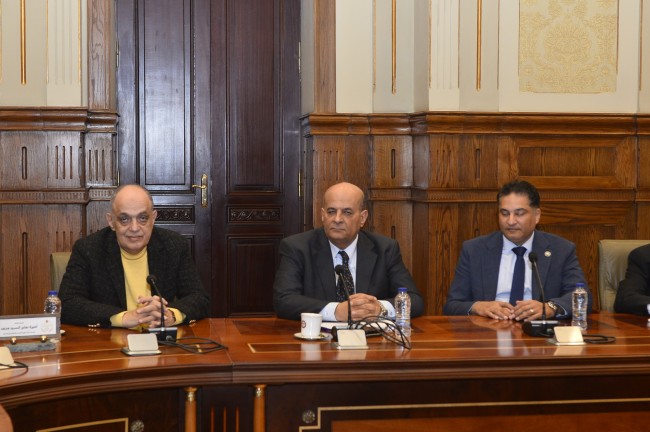 النائب محمود تركي أثناء مناقشة الدراسة