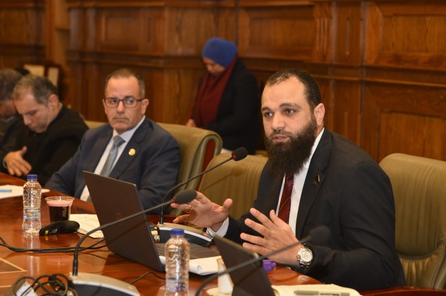 النائب محمود تركي أثناء مناقشة الدراسة