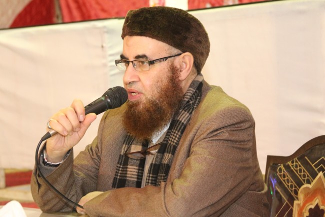 الدكتور يونس مخيون