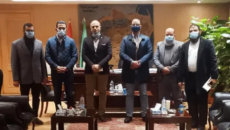 "عبد العليم" يلتقي بمحافظ الفيوم.. ويناقش زيادة الميزانية وتطوير "الغسيل الكلوي" بمستشفى طامية المركزي