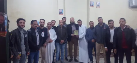 تكتل "شباب طامية" يُهدي النائب عبد المنعم عبدالعليم درع التكتل بمناسبة نجاحه بالانتخابات
