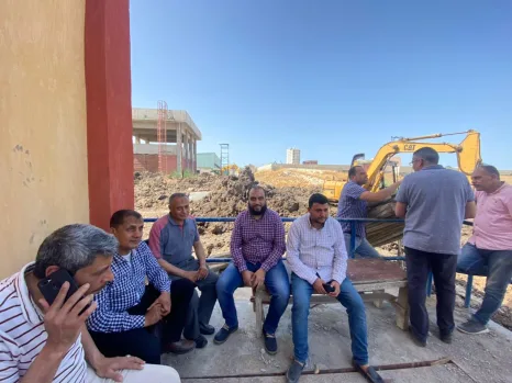 "حمدي" يتابع أعمال ربط خزان المرحلة الأولي بالثانية..ويؤكد توفير الدعم اللوجستي للعمال
