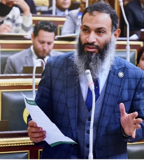 بالمستند.."حمدى" ينجح فى إعادة تشغيل عدد ٥٣ بطاقة تموين بعد توقفها فترة زمنية