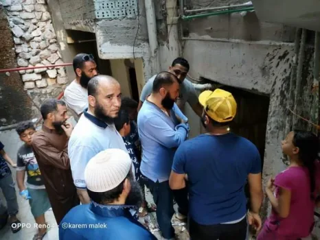 بالصور| "خيرالله" يتفقد العقار المنهار بمنطقة الدخيلة في الأسكندرية.. ويستمع لشكاوى المواطنين