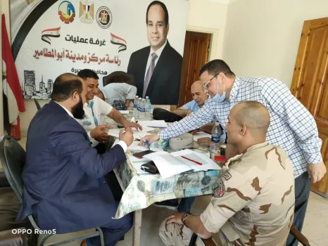 "أبوخطيب"يناقش مشكلات حياة كريمة بأبو المطامير.. ويؤكد: اعتماد الخطة الاستثمارية بقيمة 25 مليون جنيهًا