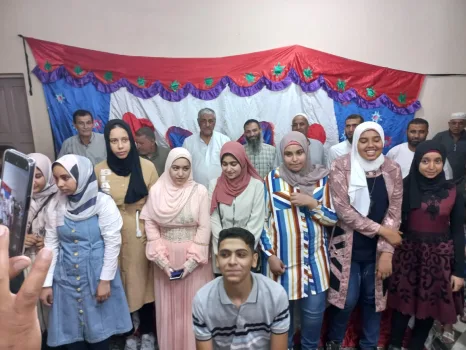 بالصور| "حمدي" يشارك بحفل تكريم الاوائل من طلبة الاعدادية بأبيس الثالثة