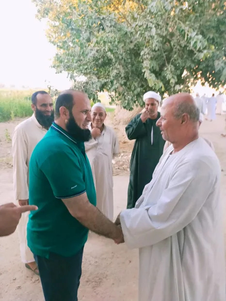 بالصور.. "أبوخطيب" يتفقد قرية "العشرة مدرسة".. ويؤكد رفع الشكاوى للمسؤولين
