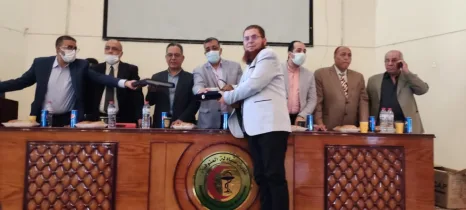 نقابة البيطريين بالمنوفية تكرم وكيل النور بمنوف لحصوله على درجة الدكتوراه