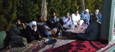 النائب أحمد العرجاوي يلتقي أهالي النخلة وتوابعها ضمن جولاته الميدانية بالدائرة