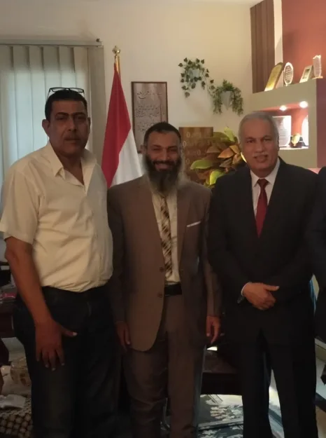 "حمدى" فى زيارة لوكيل وزارة القوى العاملة بالإسكندرية.. يؤكد السعي لحل مشكلات شركة الإسكندرية والنسيج وكوكا