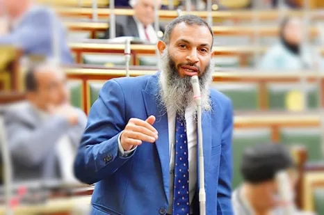 تأخر أكثر من عام ونصف.. "حمدي" يطالب بصرف مكافأة العاملين بـ"صدر كفر الدوار"