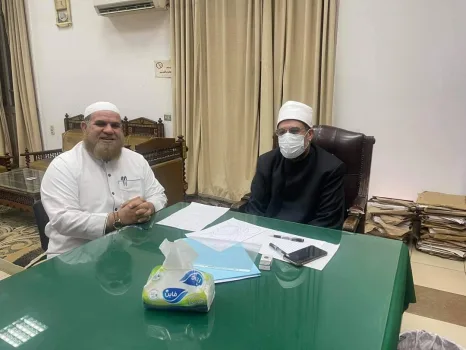 "الشريف" يلتقي وزير الأوقاف لمناقشة تجديد وفرش عدد من المساجد.. ودور الأوقاف في التصدي لظواهر البلطجة والإلحاد