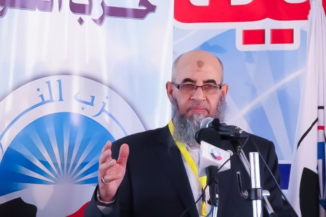 الدكتور يونس مخيون رئيس حزب النور