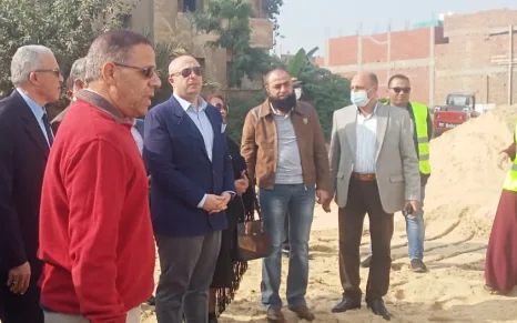 جانب من مرافقة النائب عبدالحكيم مسعود لمحافظ بني سويف