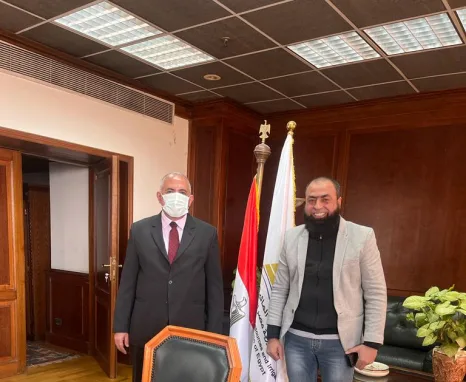 النائب عبدالحكيم مسعود مع وزير الري