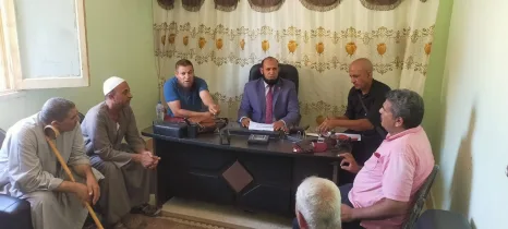 بالصور.. خالد أبوخطيب ينظم جولة ميدانية لعدد من قرى النوبارية لبحث مطالبهم