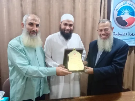 "النور" بالمنوفية يكرم أحمد شمس الدين لحصوله على درجة الماجستير في اللغة العربية