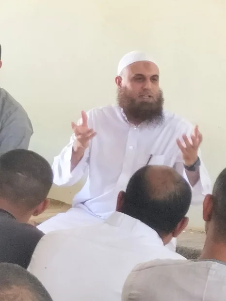 عبدالمنعم عبدالعليم يلتقي بأهالي قرية الجمهورية لمناقشة مشاكلهم والسعي في حلها