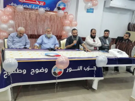بحضور النائب أحمد حمدي.. "النور" بكفر الدوار يكرم أوائل الشهادة الإعدادية العامة والأزهرية.. صور