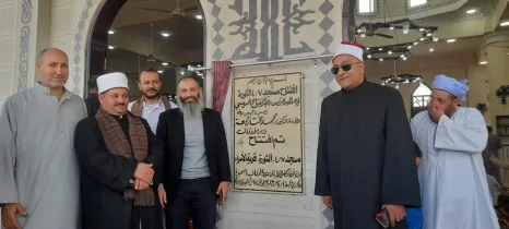 النائب أحمد حمدي يشارك الأهالي في فرش وافتتاح مسجد 7/4 أبيس الثورة بحضور مدير إدارة أوقاف كفر الدوار ثان