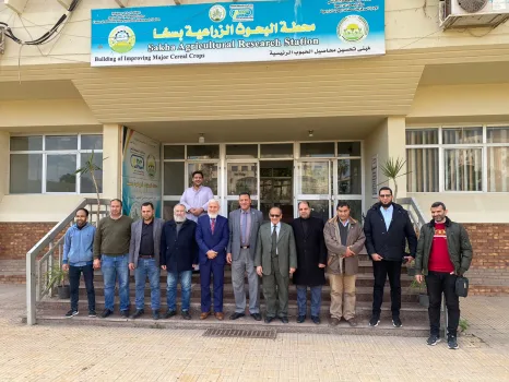 النائب محمد مصطفى خليفة في زياره محطة البحوث الزراعية بسخا لتعزيز التعاون في تطوير القطاع الزراعي