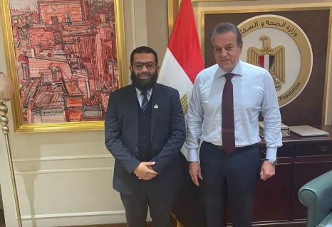 "أحمد أبوعمر" يبحث مع وزير الصحة خطة تطوير مستشفيات إيتاي البارود وشبراخيت