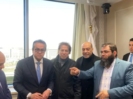 النائب حمادة سليمان يبحث مع وزير الصحة تطوير المنظومة الطبية بـ"طامية وسنورس وسنهور".. ويطالب بسرعة تسليم الفيوم العام الجديدة